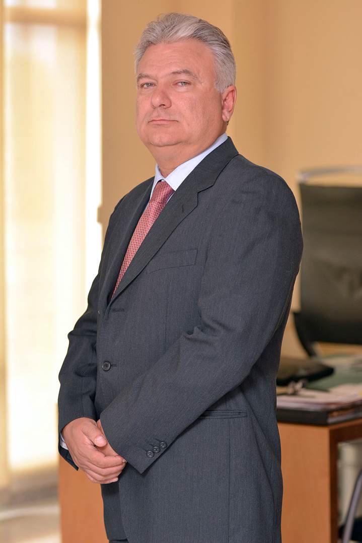 Mr. Ricardo Vela